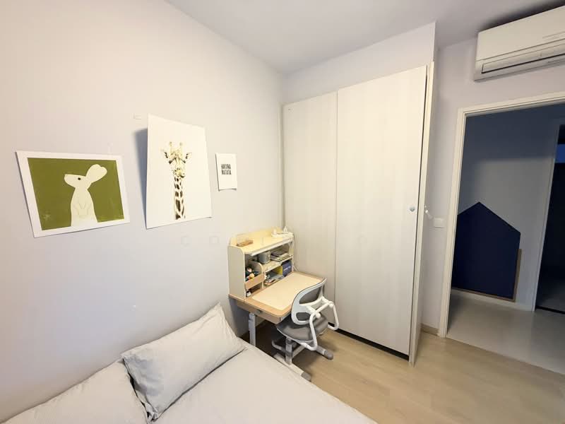 Riversound Residence, 9 Sengkang East Avenue, 3 Bedrooms, 1,066 sqft, Condominium For Rent, by Colin Ho, 500086909 - Bedroom - PropertyGuru.com.sg