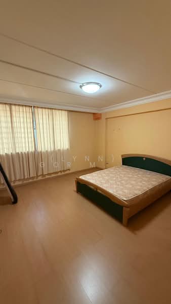 126 Simei Street 1 HDB Flat For Sale at S$ 738,000 | PropertyGuru Singapore - Bedroom