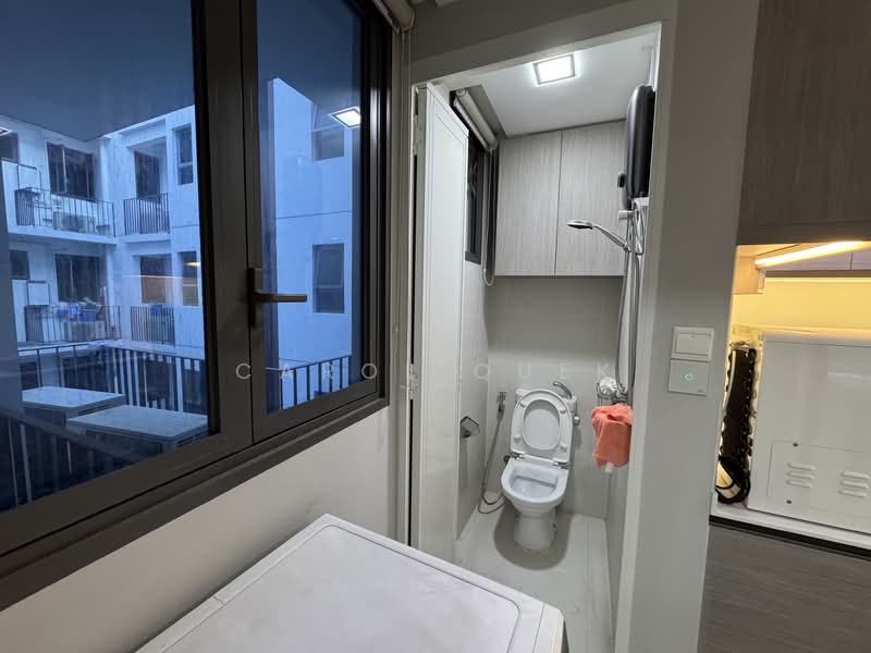 Bellewoods Executive Condominium For Sale at S$ 1,650,000 | PropertyGuru Singapore - Kitchen Toilet