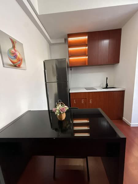 Carmi Mansion, 38 Lorong 33 Geylang, Studio, 200 sqft, Apartment For Rent, by Leo Lee, 500086930 - Kitchen - PropertyGuru.com.sg