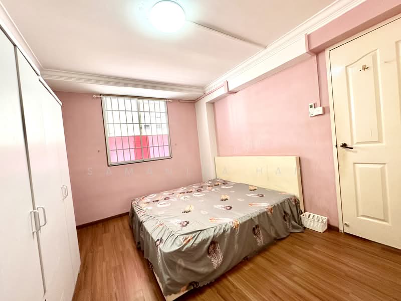 75 Bedok North Road HDB Flat For Sale at S$ 380,000 | PropertyGuru Singapore - Bedroom