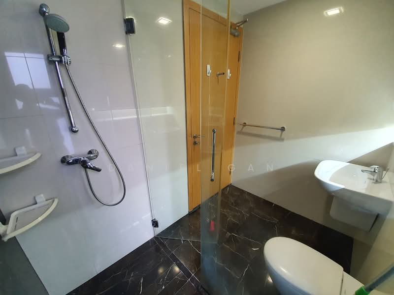 8 @ Woodleigh Condominium For Sale at S$ 1,700,000 | PropertyGuru Singapore - Bathroom