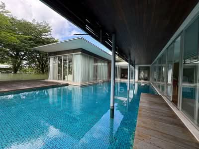 For Sale - LOW$$$ $18XX PSF! GOOD VALUE! ELEVATED GOOD CLASS BUNGALOW! WIDE FRONTAGE @ DISTRICT 11! 9623.4620