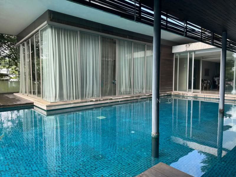 LOW$$ $18XX PSF! GOOD VALUE! ELEVATED GOOD CLASS BUNGALOW! WIDE FRONTAGE @ DISTRICT 11! 9623.4620 Good Class Bungalow For Sale at S$ 30,000,000 | PropertyGuru Singapore - Exterior