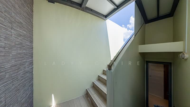 Skies Miltonia Condominium For Sale at S$ 2,900,000 | PropertyGuru Singapore - Interior