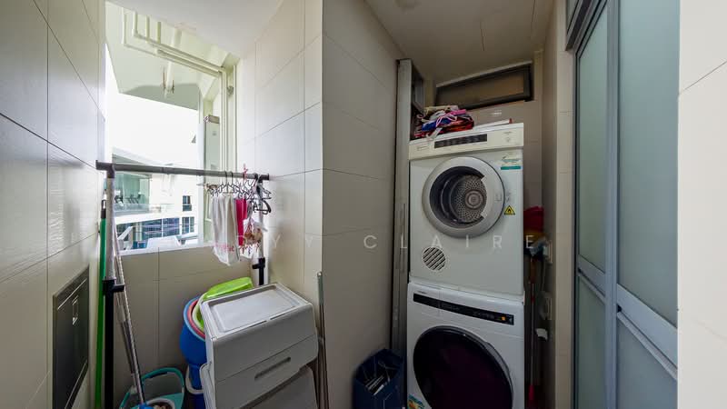 Skies Miltonia Condominium For Sale at S$ 2,900,000 | PropertyGuru Singapore - Balcony