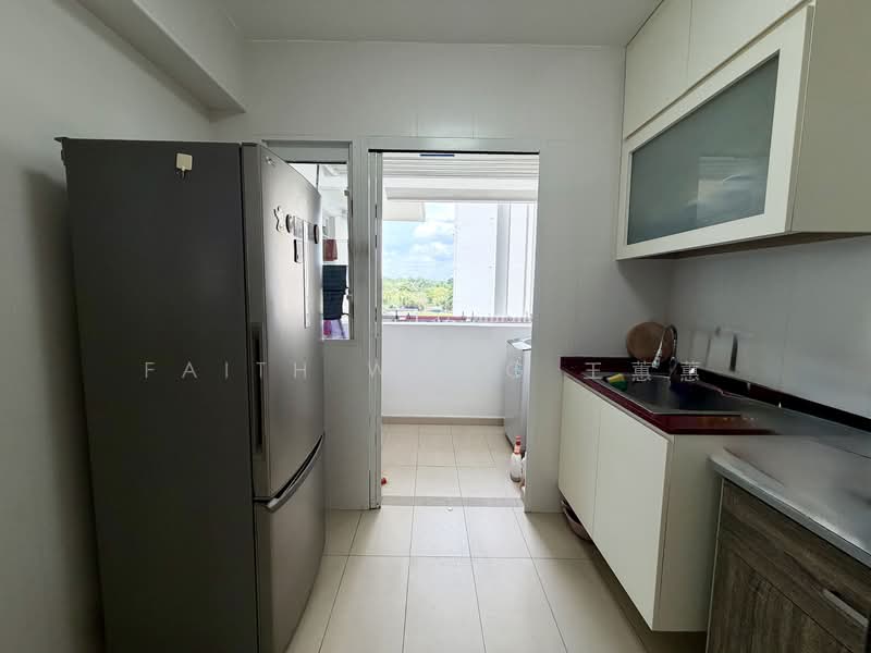 40A Margaret Drive HDB Flat For Sale at S$ 818,000 | PropertyGuru Singapore - Kitchen