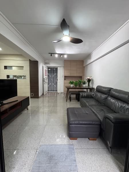 For Sale - 669C Jurong West Street 64