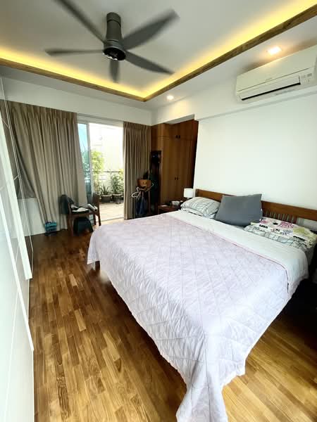 Northoaks Condominium For Sale at S$ 2,000,000 | PropertyGuru Singapore - Master Bedroom