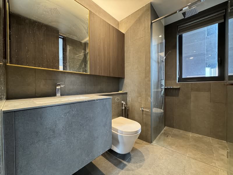 Midtown Modern, 18 Tan Quee Lan Street, 4 Bedrooms, 1,808 sqft, Condominium For Rent, by Zac Chen, 500087058 - Junior Master Bathroom - PropertyGuru.com.sg