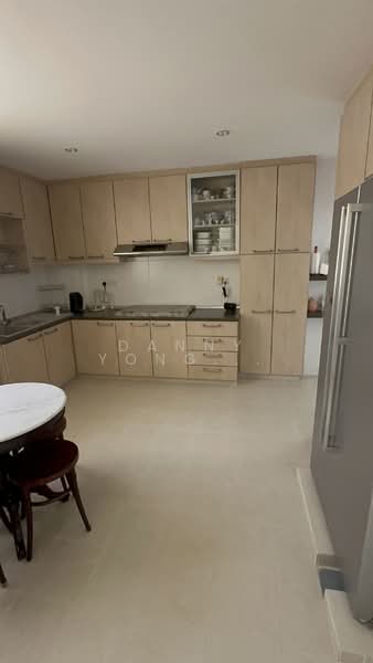 Far Horizon Gardens Condominium For Sale at S$ 2,238,888 | PropertyGuru Singapore - Kitchen