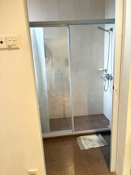 Far Horizon Gardens Condominium For Sale at S$ 2,238,888 | PropertyGuru Singapore - Bathroom