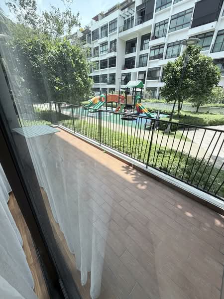 Varsity Park Condominium Condominium For Sale at S$ 3,000,000 | PropertyGuru Singapore - Balcony