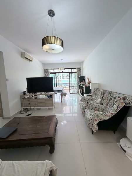 Varsity Park Condominium Condominium For Sale at S$ 3,000,000 | PropertyGuru Singapore - Living Room