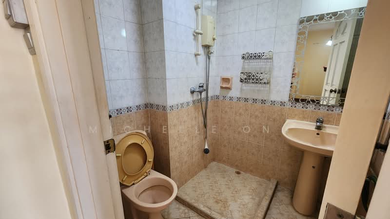 Westville, Westwood Avenue, 5 Bedrooms, 3,200 sqft, Terraced House For Sale, by Michelle Ong, 500087085 - Bathroom - PropertyGuru.com.sg