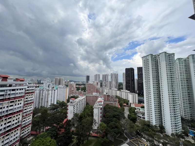 Stirling Residences Condominium For Sale at S$ 1,518,000 | PropertyGuru Singapore - Exterior