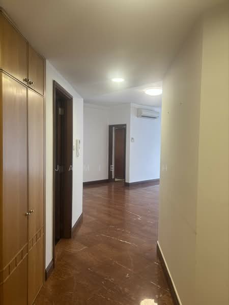 River Place Condominium For Sale at S$ 4,166,470 | PropertyGuru Singapore - Corridor