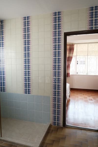 Phoenix gardens Semi-Detached House For Sale at S$ 5,900,000 | PropertyGuru Singapore - Jack and Jill bathroom