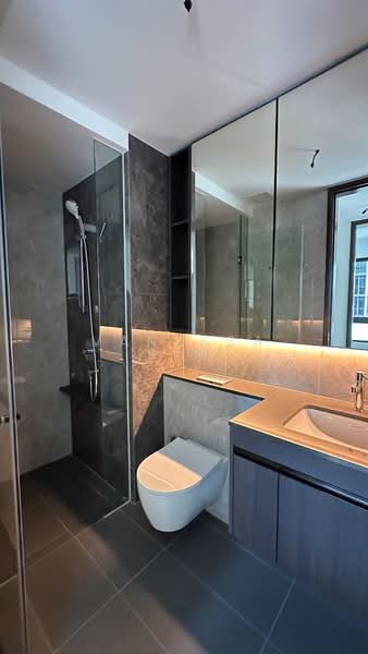 Tembusu Grand, 94 Jalan Tembusu, 2 Bedrooms, 743 sqft, Condominium For Rent, by Vanessa Sim, 500087115 - Bathroom - PropertyGuru.com.sg