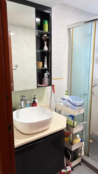 Northoaks, 30 Woodlands Cresent, 3 Bedrooms, 1,291 sqft, Condominium For Rent, by Yeo Po Min, 500087117 - Bathroom - PropertyGuru.com.sg