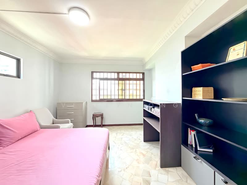 167 Hougang Avenue 1 HDB Flat For Sale at S$ 848,000 | PropertyGuru Singapore - Common Bedroom