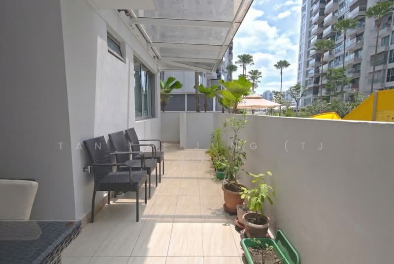 A Treasure Trove Condominium For Sale at S$ 1,650,000 | PropertyGuru Singapore - Balcony