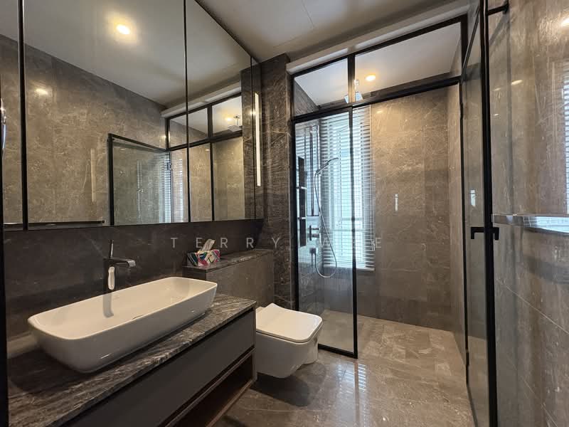 Boulevard 88, 86 Orchard Boulevard, 3 Bedrooms, 1,776 sqft, Condominium For Rent, by Terry Wee, 500087127 - Bathroom - PropertyGuru.com.sg