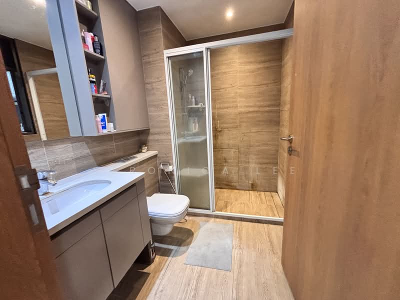 Rivercove Residences EC Condominium For Sale at S$ 1,950,000 | PropertyGuru Singapore - Bathroom