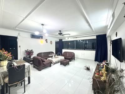 For Sale - 426 Hougang Avenue 6