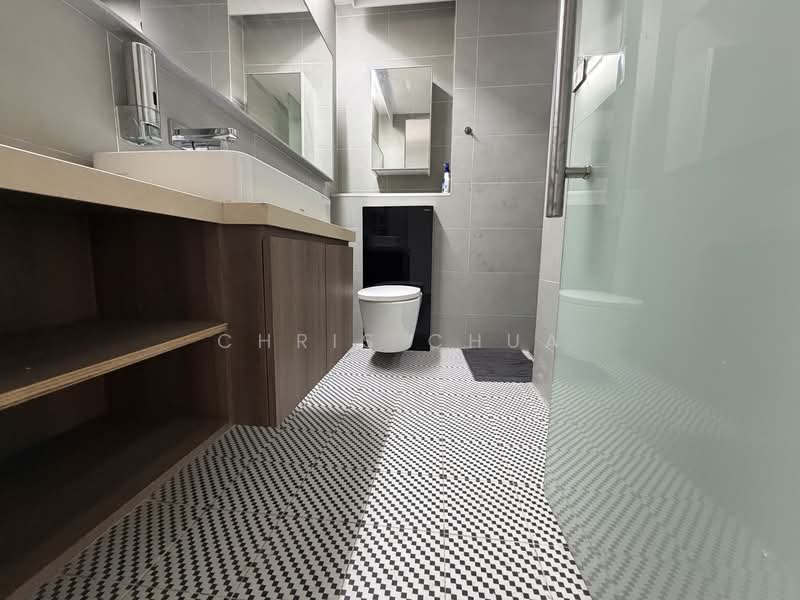 Jalan Jintan Terraced House For Sale at S$ 6,600,000 | PropertyGuru Singapore - Bathroom