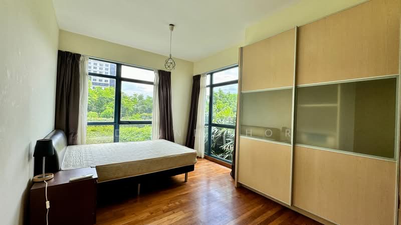 Blue Horizon Condominium For Sale at S$ 1,580,000 | PropertyGuru Singapore - Bedroom