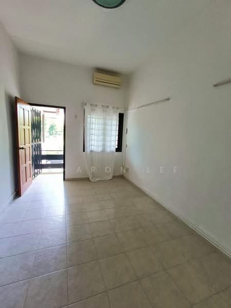 Lucky Hill, 20 Bedok Terrace, 4 Bedrooms, 2,500 sqft, Terraced House For Rent, by Sharon Lee, 500087158 - Interior - PropertyGuru.com.sg