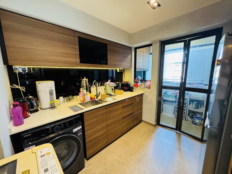 435A Fernvale Road HDB Flat For Sale at S$ 700,000 | PropertyGuru Singapore - Kitchen