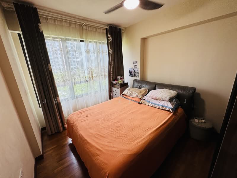 435A Fernvale Road HDB Flat For Sale at S$ 700,000 | PropertyGuru Singapore - Bedroom