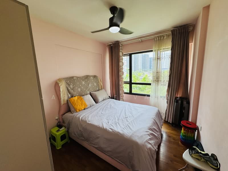 435A Fernvale Road HDB Flat For Sale at S$ 700,000 | PropertyGuru Singapore - Bedroom
