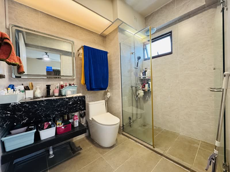 435A Fernvale Road HDB Flat For Sale at S$ 700,000 | PropertyGuru Singapore - Bathroom