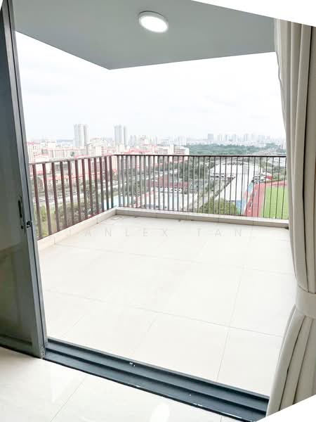 Sky Vue, Bishan Street 14, 3 Bedrooms, 1,141 sqft, Condominium For Rent, by Janlex Tan, 500087173 - Balcony - PropertyGuru.com.sg
