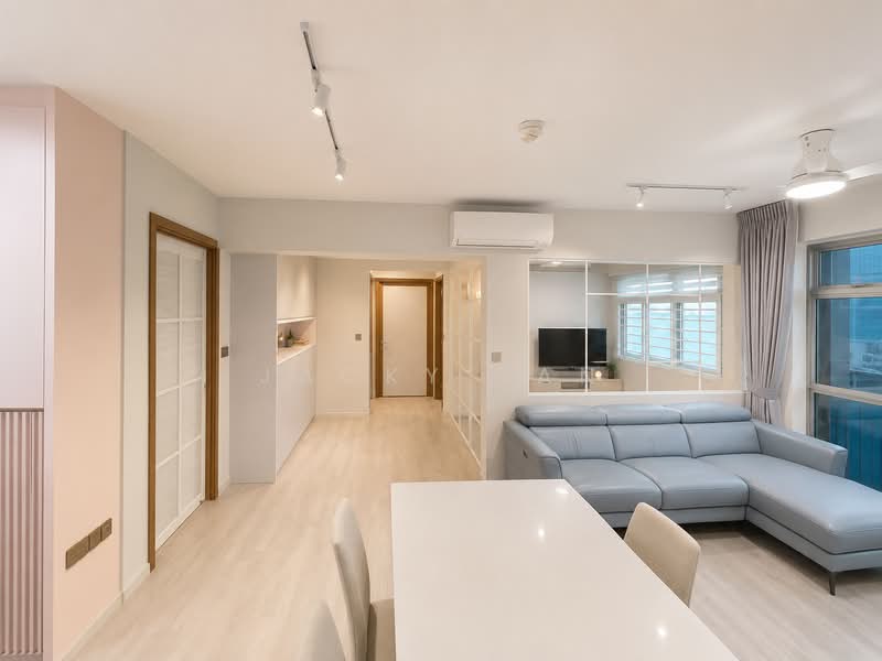 422A Northshore Drive, 422A Northshore Drive, 3 Bedrooms, 1,248 sqft, HDB Flat For Sale, by Jacky Tan, 500087184 - Living Room - PropertyGuru.com.sg
