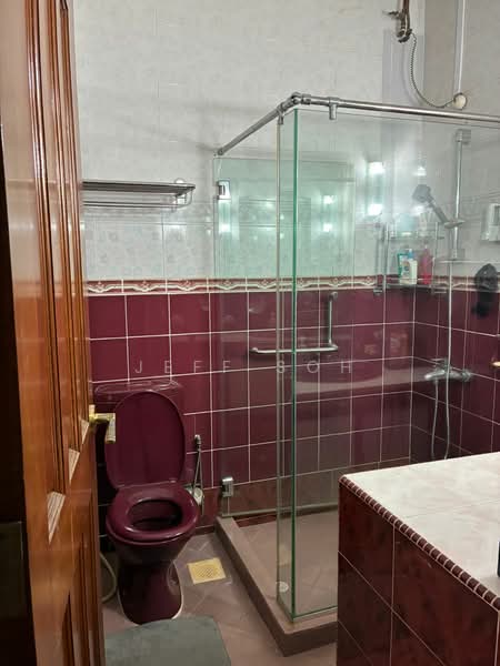 71 Bedok Crescent, , Room Rental, 180 sqft, Terraced House For Rent, by Jeff Soh, 500087190 - Bathroom - PropertyGuru.com.sg