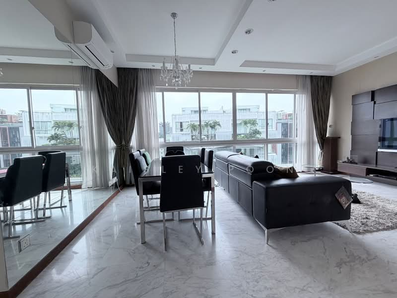 Belmond Green Condominium For Sale at S$ 2,820,000 | PropertyGuru Singapore - Living Room