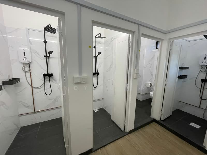 Cheap Bedroom @ Chinatown, , Room Rental, 120 sqft, Apartment For Rent, by Cindy Fu 付小姐, 500087203 - Bathroom - PropertyGuru.com.sg