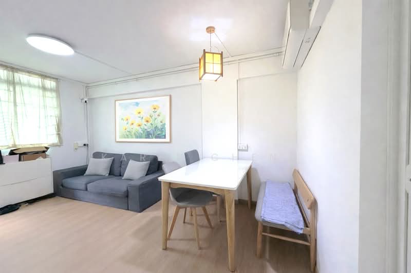 36 Beo Crescent HDB Flat For Sale at S$ 430,000 | PropertyGuru Singapore - Living Room