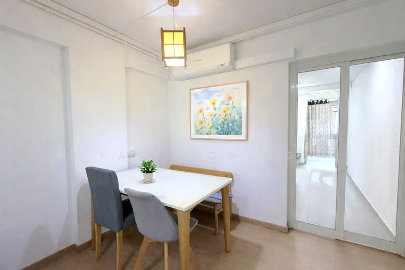 36 Beo Crescent HDB Flat For Sale at S$ 430,000 | PropertyGuru Singapore - Dining Room