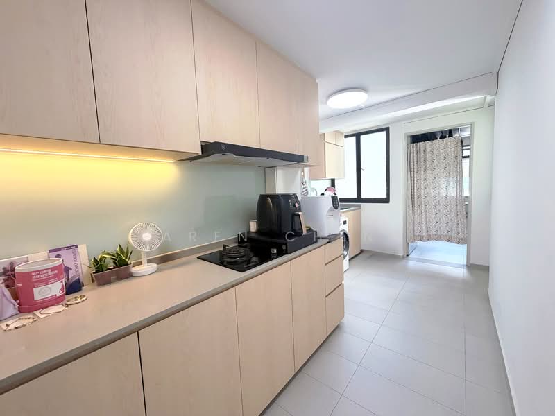 36 Beo Crescent HDB Flat For Sale at S$ 430,000 | PropertyGuru Singapore - Kitchen