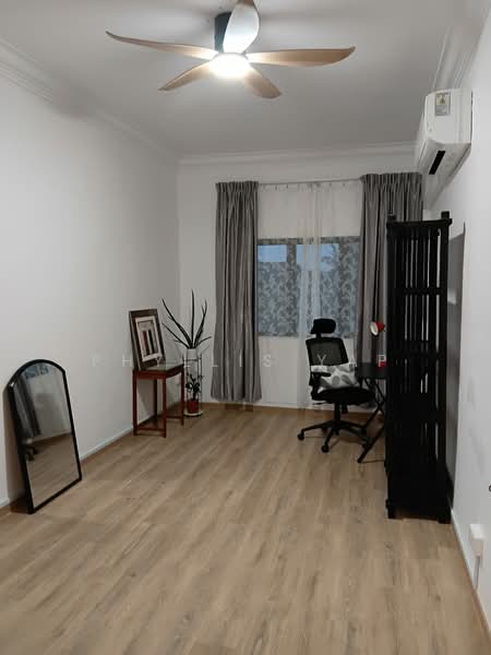East Coast/ Siglap Drive, , Room Rental, 180 sqft, Apartment For Rent, by Phyllis Yap, 500087224 - Study - PropertyGuru.com.sg