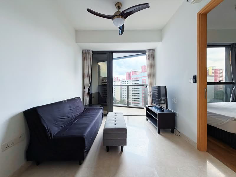 Commonwealth Towers Condominium For Sale at S$ 968,000 | PropertyGuru Singapore - Living Room
