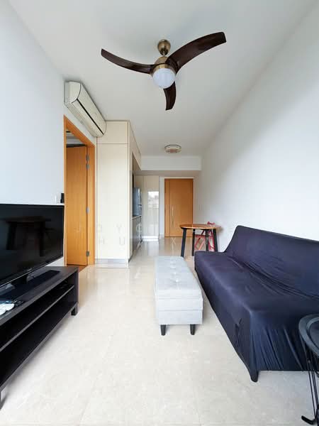 Commonwealth Towers Condominium For Sale at S$ 968,000 | PropertyGuru Singapore - Living Room