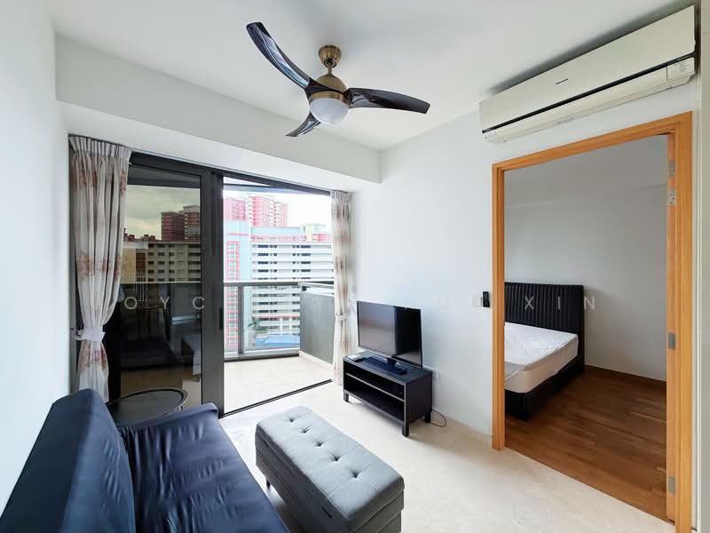 Commonwealth Towers Condominium For Sale at S$ 968,000 | PropertyGuru Singapore - Living Room