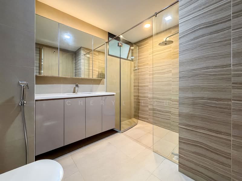 Wandervale, 357 Choa Chu Kang Avenue 3, 3 Bedrooms, 1,087 sqft, Executive Condominium For Rent, by Cheryl Loh, 500087233 - Master Bathroom - PropertyGuru.com.sg