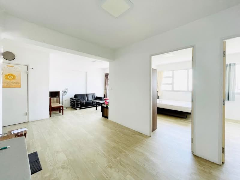 116A Jalan Tenteram HDB Flat For Sale at S$ 918,000 | PropertyGuru Singapore - Living Room